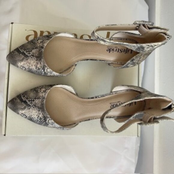 LifeStride Taupe Multi Snake Pumps 9.5M - Picture 2 of 5